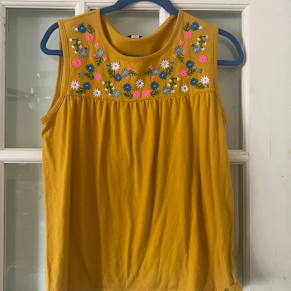 Medium J CREW embroidered Sleeveless Top